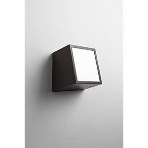 Zeta 1-Light LED Wall Sconce in Oiled Bronze