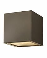 Hinkley Kube Outdoor Light In Bronze