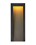 Hinkley Taper Outdoor Light In Textured Black